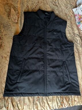 Travis Matthew Interlude Puffer Vest Black Size Large